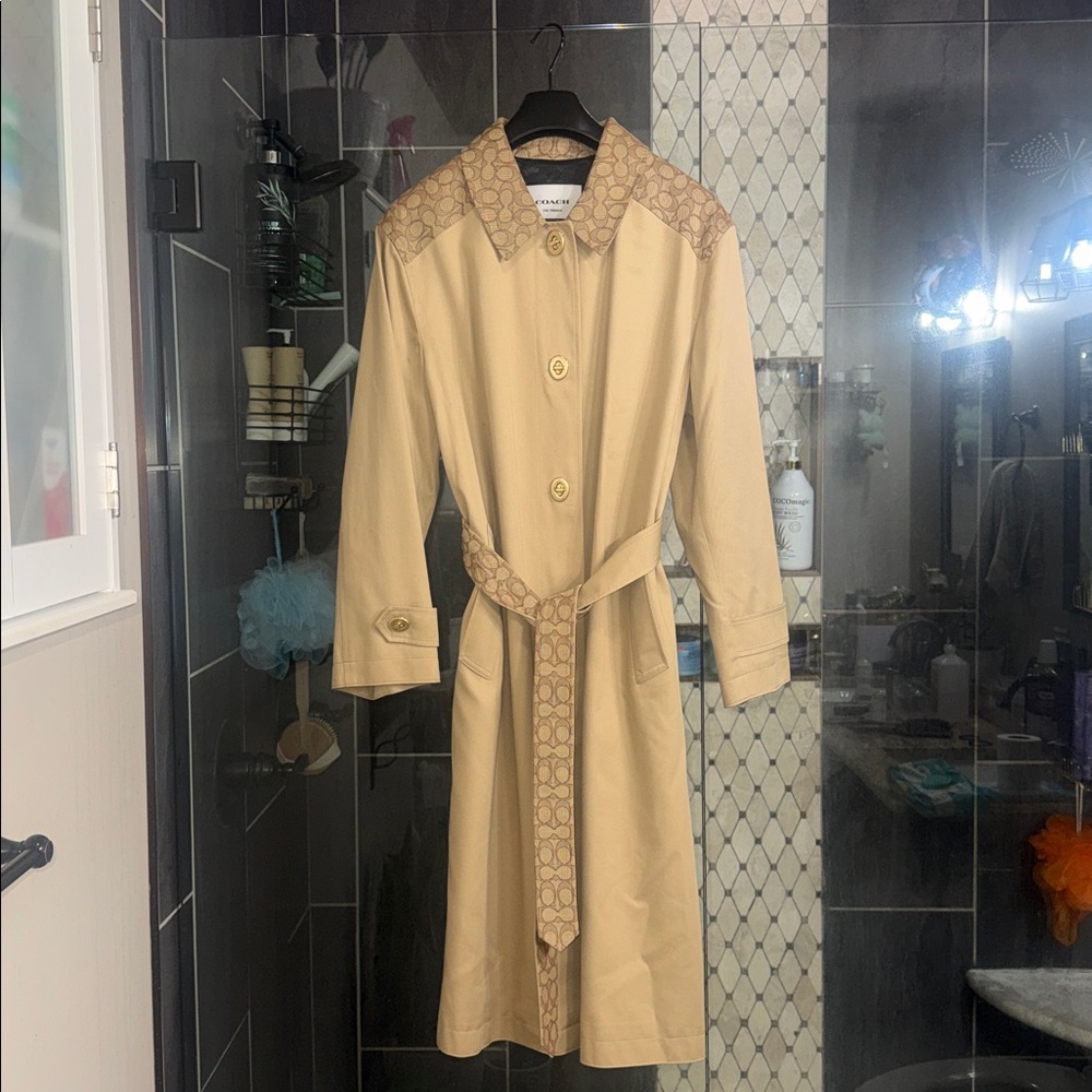 Authentic COACH Beige Trench Coat size Large!